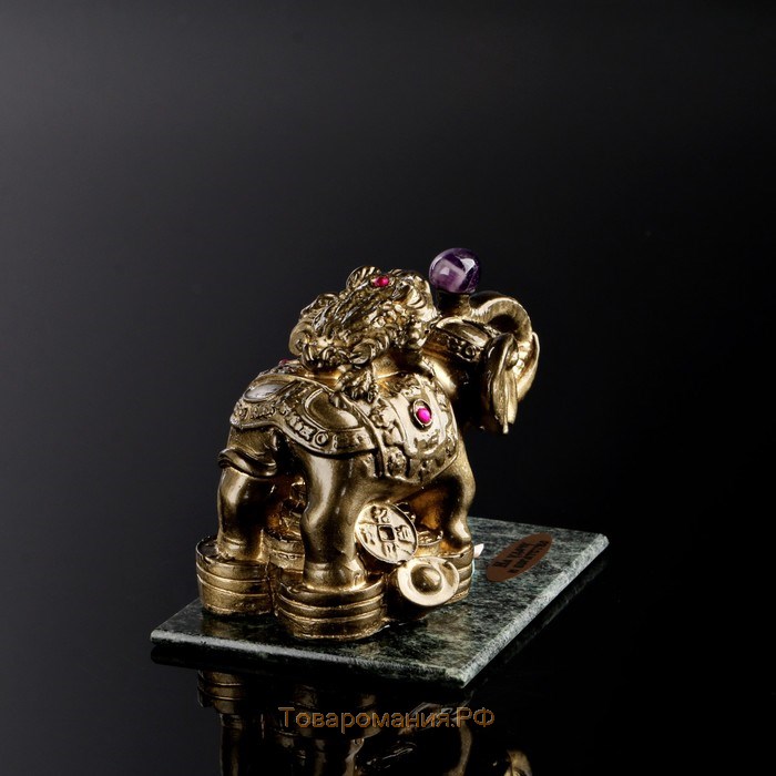 Сувенир "Слон с лягушкой", 7х10х7 см, змеевик, гипс, минералы